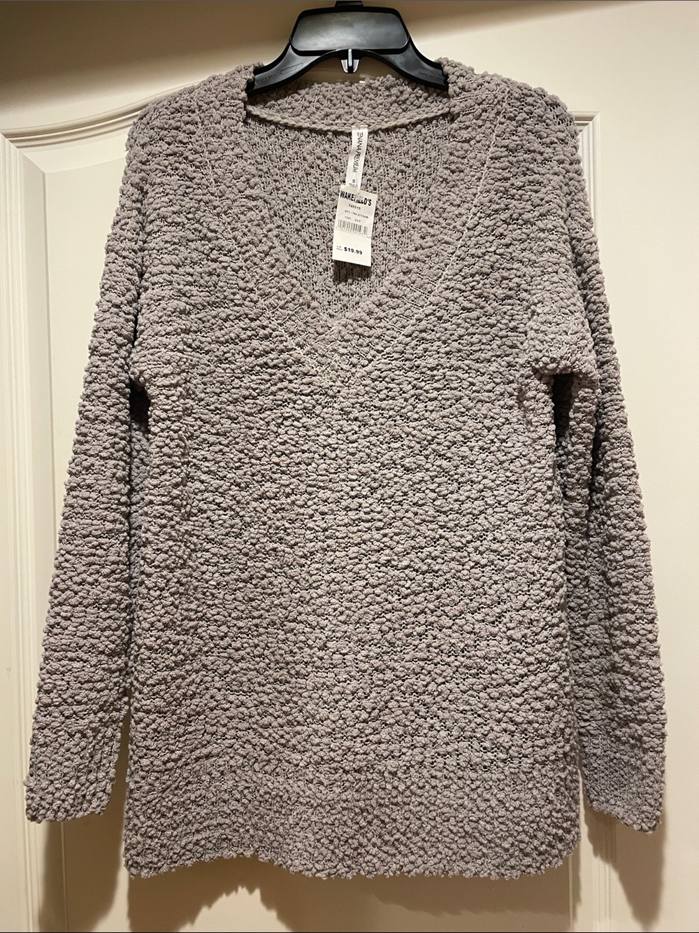 Popcorn Knit V-Neck Sweater - Light Gray